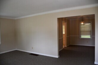 181 St James Dr in Lexington, KY - Building Photo - Building Photo