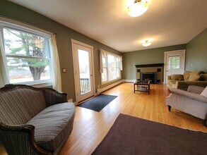 907 W Swanzey Rd in Swanzey, NH - Building Photo - Building Photo