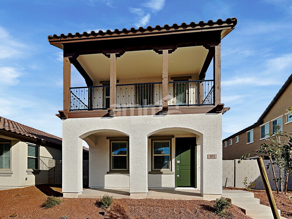831 S 150th Dr in Goodyear, AZ - Foto de edificio