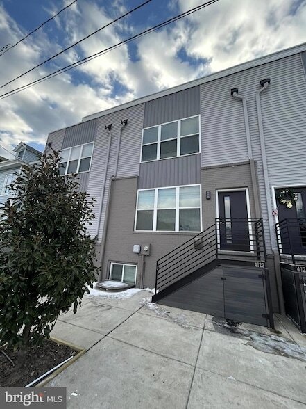 4723 Salmon St, Unit 168 in Philadelphia, PA - Building Photo