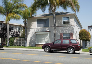 4433 E 4th St in Long Beach, CA - Building Photo - Building Photo