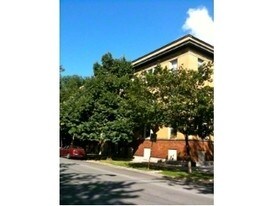 1352 W Berwyn in Chicago, IL - Building Photo