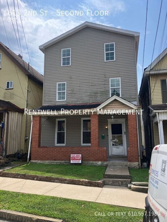 613 2nd St in Pitcairn, PA - Building Photo