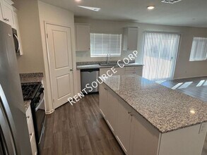 4368 W Ave J4 in Lancaster, CA - Building Photo - Building Photo