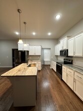 524 Chipmunk Ave in Rogersville, MO - Foto de edificio - Building Photo