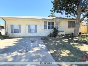 2705 NW 14th St in Lawton, OK - Building Photo - Building Photo