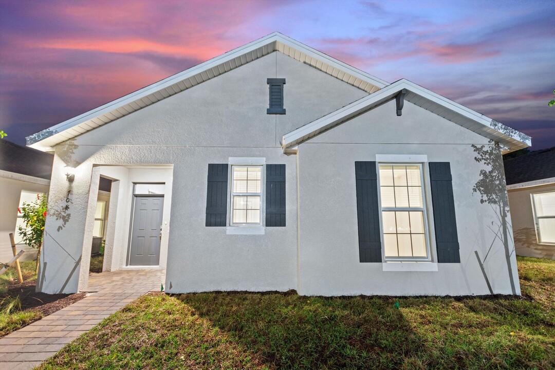 708 Treehouse Ln in La Belle, FL - Building Photo