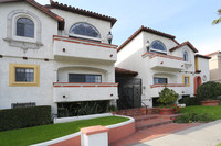 3261-3281 Sawtelle Blvd in Los Angeles, CA - Building Photo - Building Photo