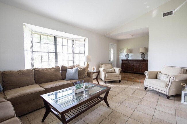 13454 Columbine Ave in Wellington, FL - Building Photo - Building Photo
