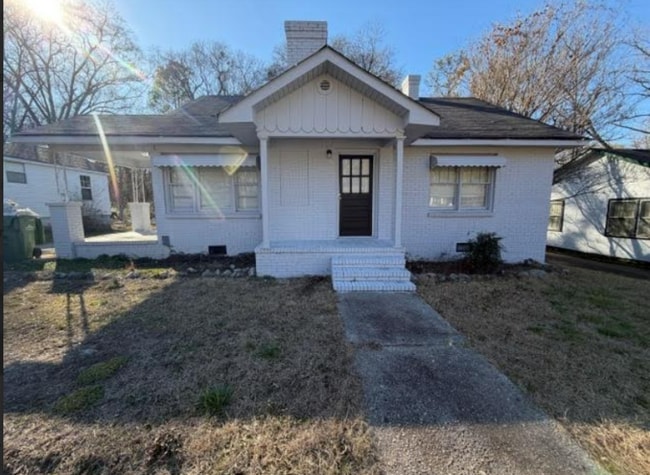 property at 215 Poplar St