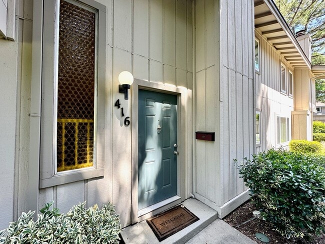 416 Florin Rd in Sacramento, CA - Building Photo - Building Photo