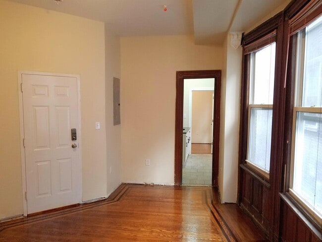 1227 W Allegheny Ave-Unit -#2nd Floor in Philadelphia, PA - Building Photo - Building Photo