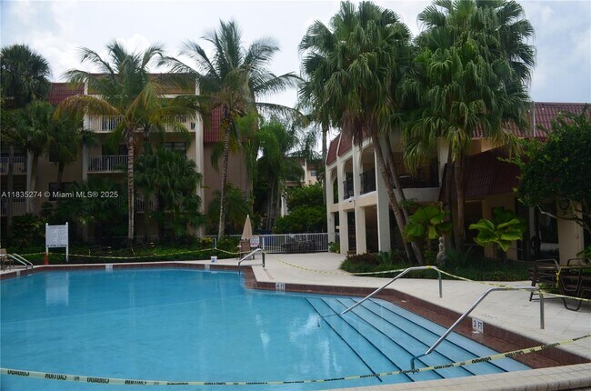 9301 SW 92nd Ave in Miami, FL - Building Photo - Building Photo