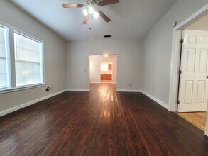 104 N Greenleaf St in Brownwood, TX - Building Photo - Building Photo
