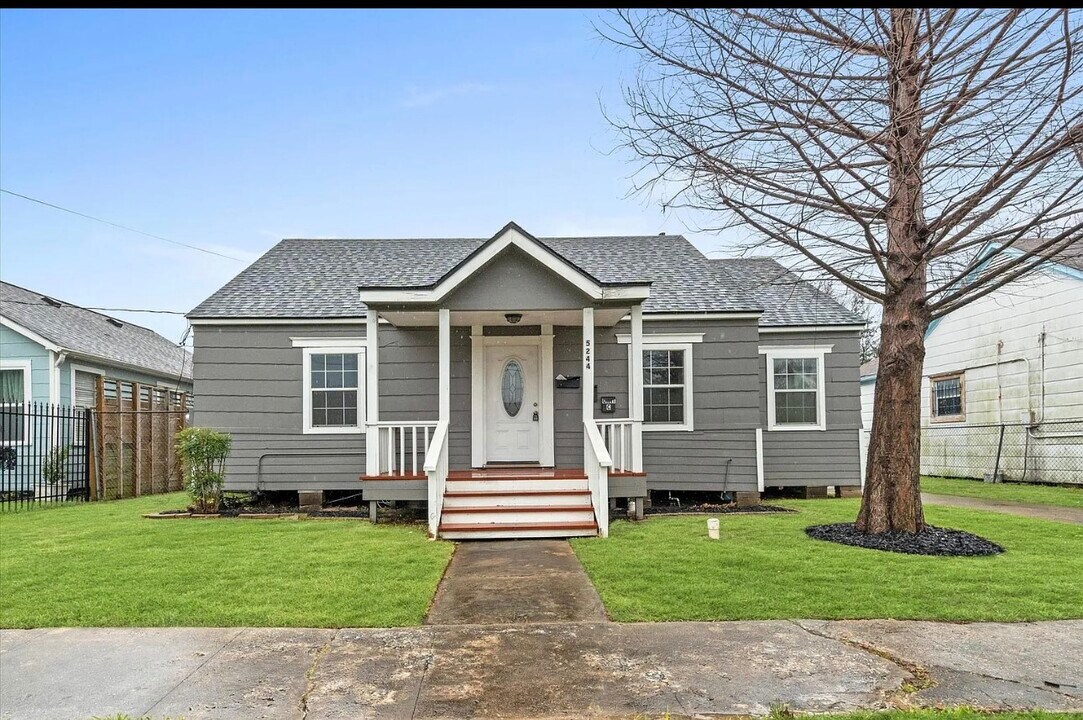 5244 Leeland St in Houston, TX - Foto de edificio