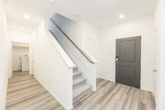 1818 Whispering River Dr in Missouri City, TX - Building Photo - Building Photo