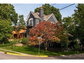 745 Rice St E in Wayzata, MN - Building Photo - Building Photo