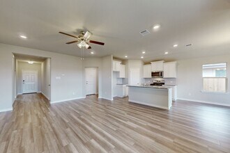 1141 Verona Dr in College Station, TX - Building Photo - Building Photo