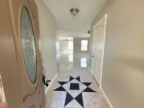 12626 Lacey Crest Dr in Houston, TX - Foto de edificio - Building Photo