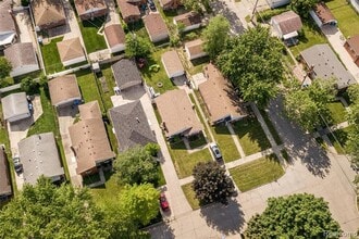 4910 Roosevelt Blvd in Dearborn Heights, MI - Building Photo - Building Photo