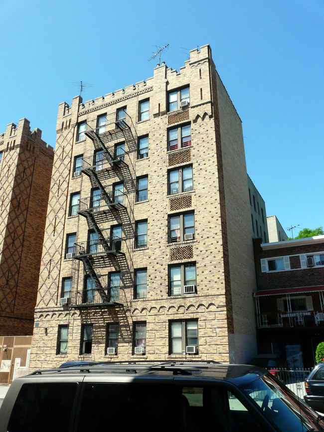 1599 Watson Ave in Bronx, NY - Foto de edificio - Building Photo