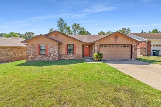 property at 205 Amber Oaks Dr