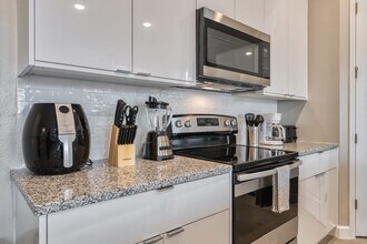 8013 Formosa Vly Pl in Kissimmee, FL - Foto de edificio - Building Photo