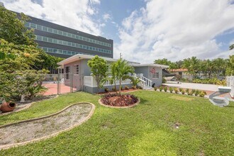 2150 SW 21st Ter in Miami, FL - Building Photo - Building Photo