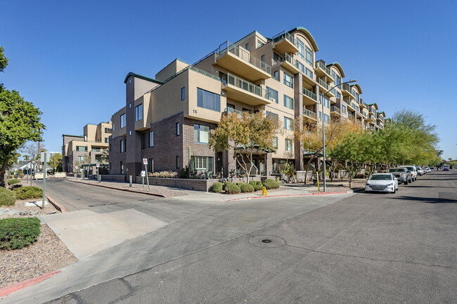 property at 16 W Encanto Blvd