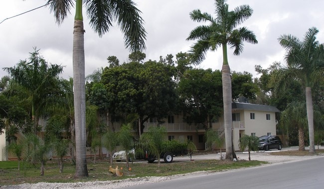 1111 SW 4th St in Fort Lauderdale, FL - Foto de edificio - Building Photo