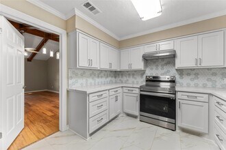 2807 N 42nd St in Waco, TX - Foto de edificio - Building Photo