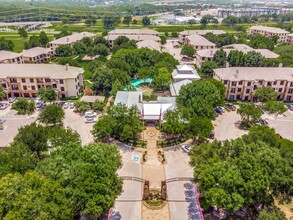 The Canyons Apartments in Fort Worth, TX - Building Photo - Building Photo