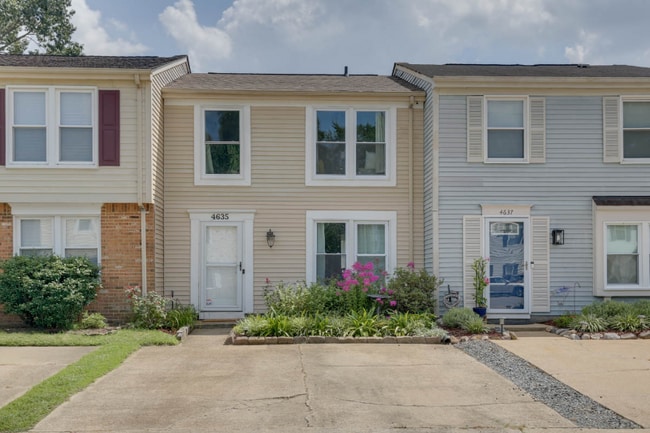 4635 Glanmire Dr