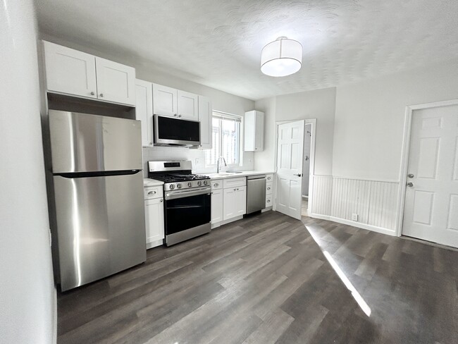 153 E Cottage St, Unit #1