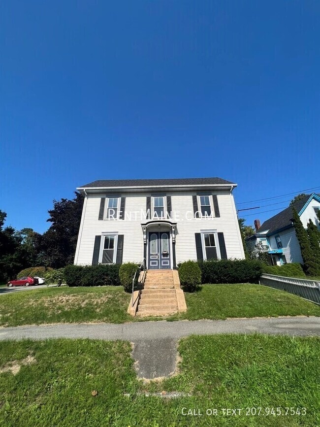 79 Fourth St. apt-3, Unit 3
