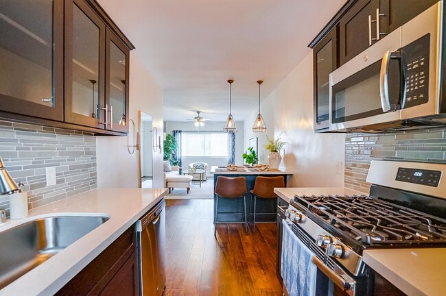 435 W. Regent St. in Inglewood, CA - Building Photo - Building Photo