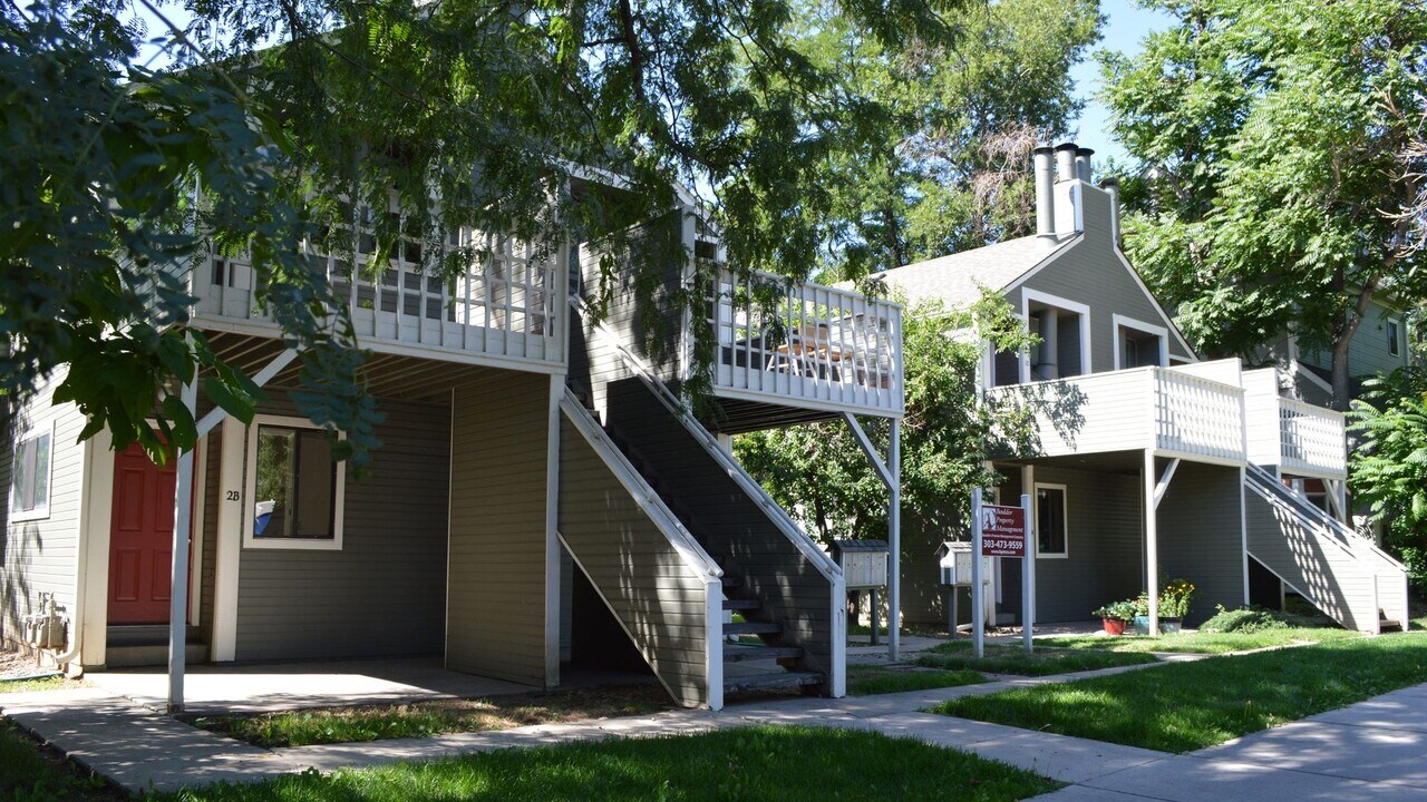 1828 Arapahoe Ave in Boulder, CO - Building Photo