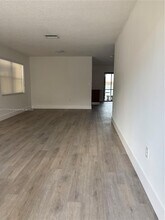 6117 W 26th Ct in Hialeah, FL - Building Photo - Building Photo