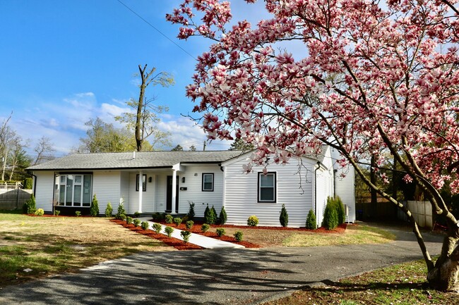 property at 19 Primrose Ave W