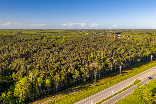 Rivercreek in Estero, FL - Foto de edificio - Building Photo