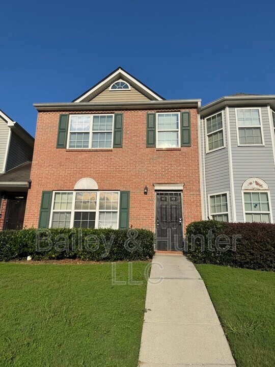 6413 Olmadison Pl in Atlanta, GA - Building Photo