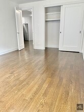 E 16 ST, Unit 8D in New York, NY - Foto de edificio - Building Photo