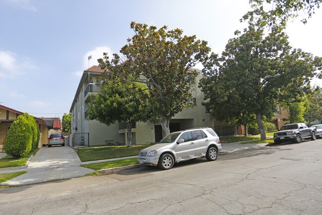 615 E Elk Ave in Glendale, CA - Building Photo - Building Photo