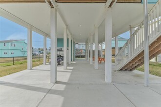 4022 Fort Bend Dr in Galveston, TX - Building Photo - Building Photo