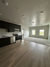 Beacon Cove in Lehi, UT - Building Photo - Building Photo