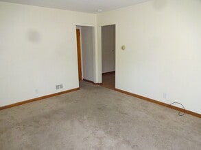 2003 Richmond St, Unit 2003 in Rockford, IL - Building Photo - Building Photo