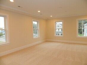 67 North St in Medfield, MA - Building Photo - Building Photo