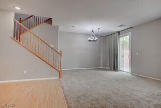 27 Hudson Canyon St in Henderson, NV - Building Photo - Building Photo