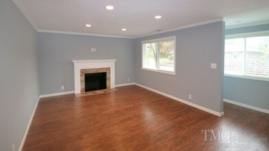 10101 NE 51st Ave in Vancouver, WA - Building Photo - Building Photo