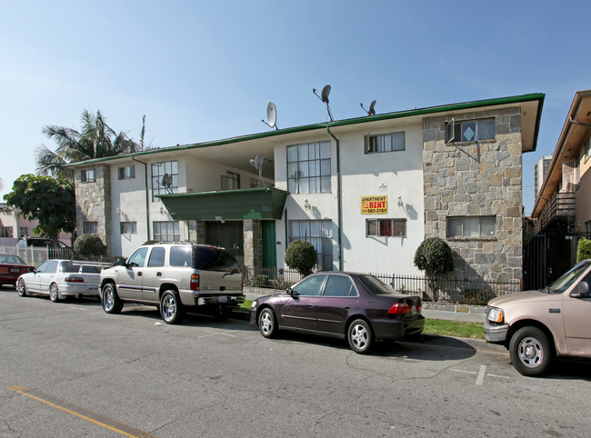 Templeton Street Apartments in Huntington Park, CA - Foto de edificio - Building Photo